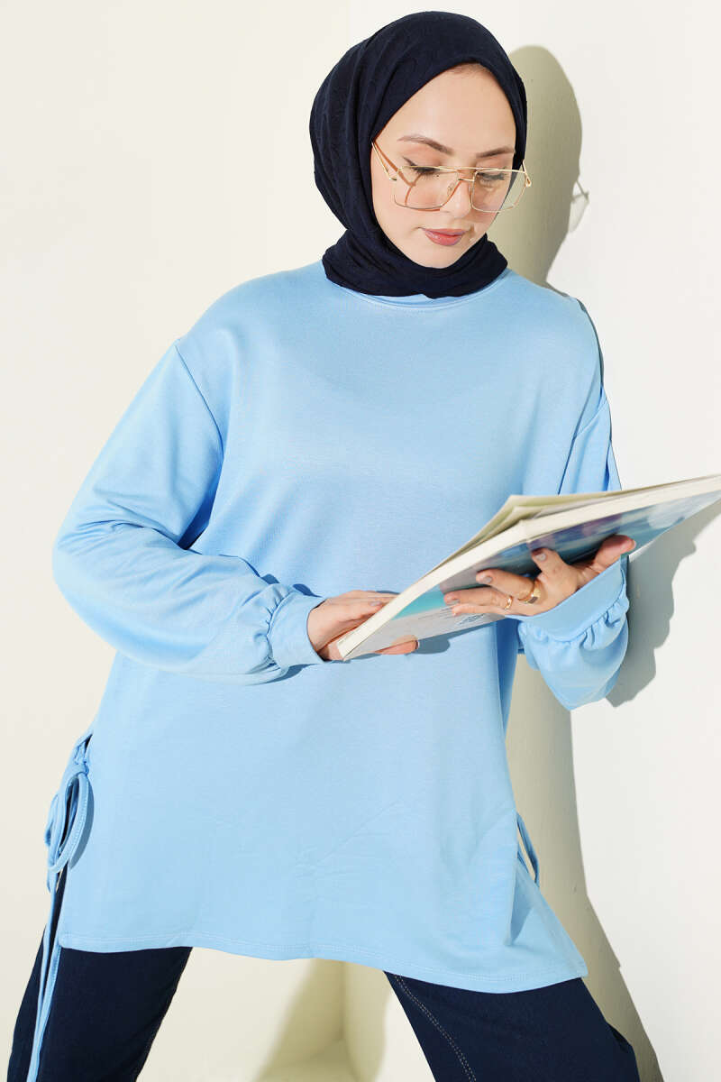 https://cdn.pazarium.com.tr/bisiklet-yaka-yanlari-ip-baglamali-tunik-bebe-mavi-756293-18-B.jpg