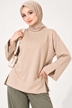 https://cdn.pazarium.com.tr/bisiklet-yaka-yirtmac-detayli-tunik-bej-841525-20-B.jpg
