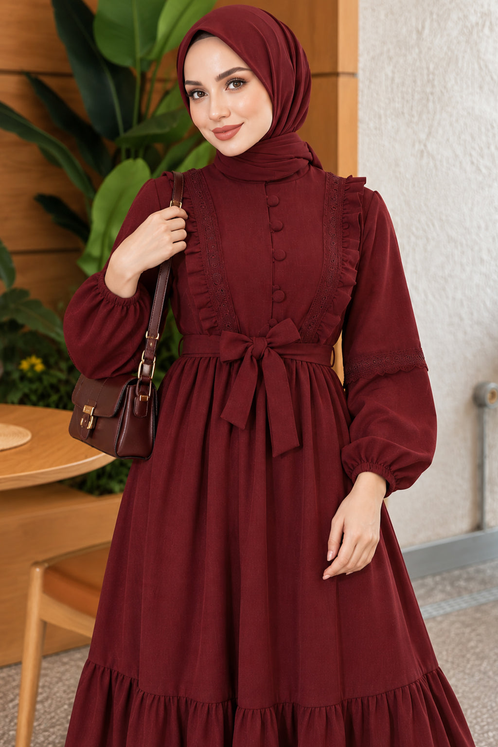 Brit - Robe boutonnée en guipure