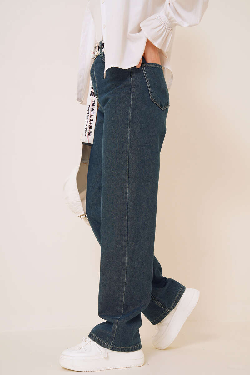 https://cdn.pazarium.com.tr/boru-paca-orta-tint-jean-pantolon-382822-88-B.jpg