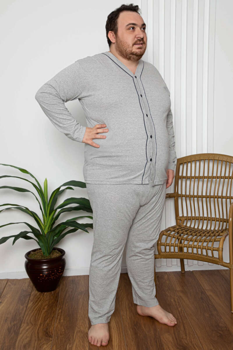 https://cdn.pazarium.com.tr/boy-dugmeli-buyuk-beden-erkek-pijama-takimi-gri-549497-13-B.jpg