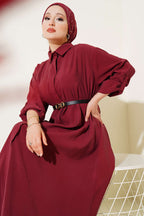 Basic Dress with Buttoned Belt at the Neck