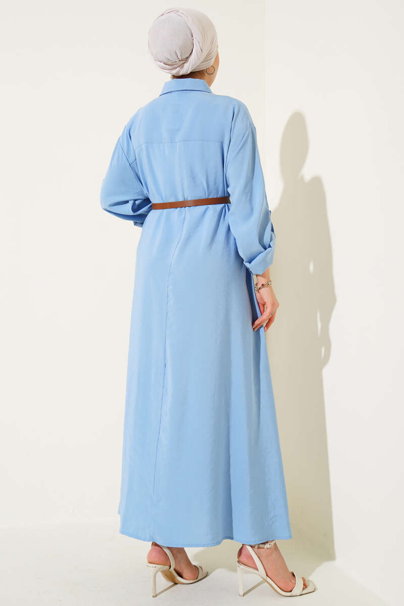 Basic Dress with Buttoned Belt at the Neck
