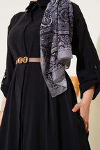 Basic Dress with Buttoned Belt at the Neck