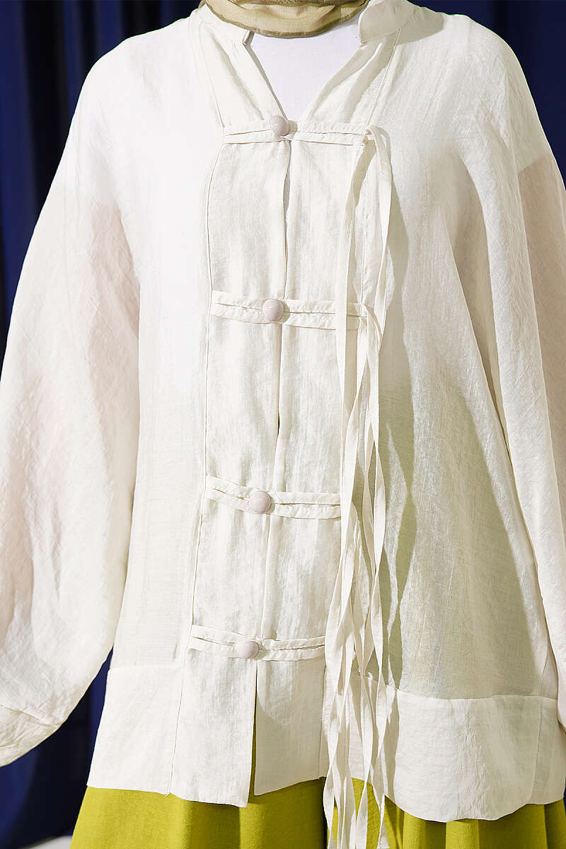 https://cdn.pazarium.com.tr/brit-dugmeli-oversize-kimono-tas-804579-19-B.jpg