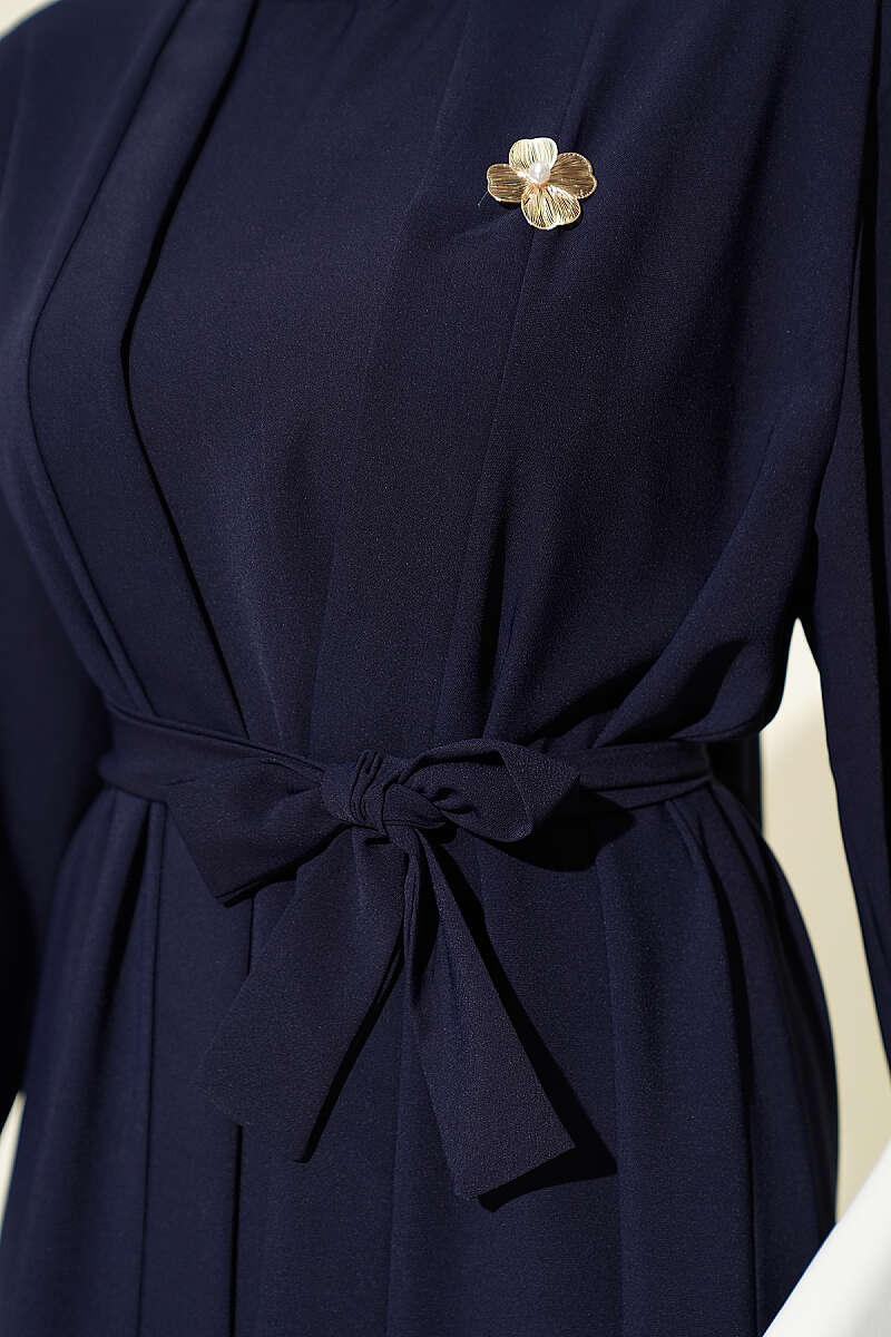 https://cdn.pazarium.com.tr/bros-aksesuarli-abaya-takim-lacivert-825563-20-B.jpg