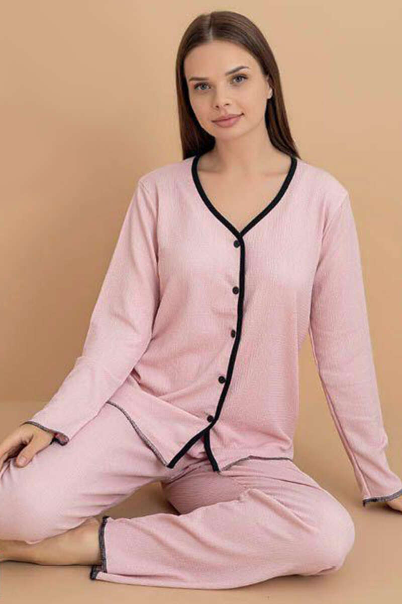https://cdn.pazarium.com.tr/burumcuk-dugmeli-pijama-takimi-pudra-719165-17-B.jpg