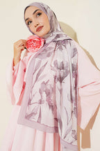 https://cdn.pazarium.com.tr/buyuk-cicek-desen-bambu-kras-sal-soft-bej-801759-19-B.jpg