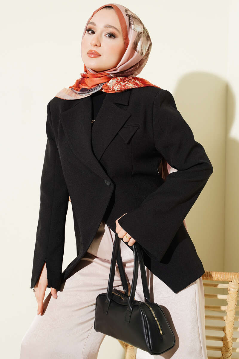 https://cdn.pazarium.com.tr/capraz-dugmeli-vatkali-blazer-ceket-siyah-744456-18-B.jpg