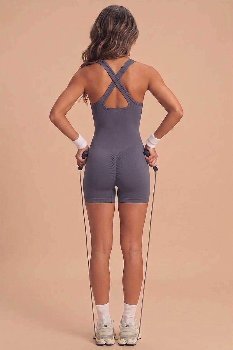 https://cdn.pazarium.com.tr/capraz-gecisli-sort-tulum-fume-764105-18-B.jpg