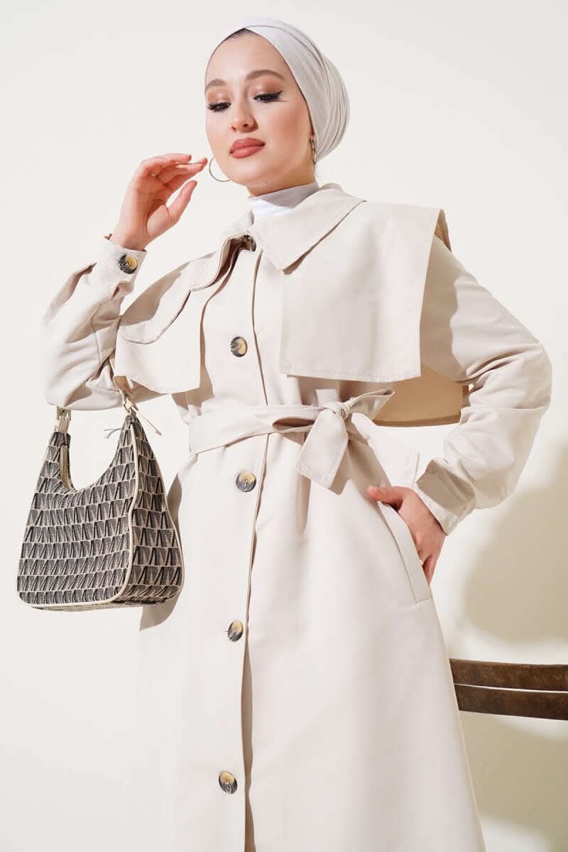 Cep Kapak Detaylı Pelerinli Trençkot