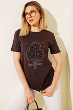 Çiçek Buketli Taşlı T-shirt
