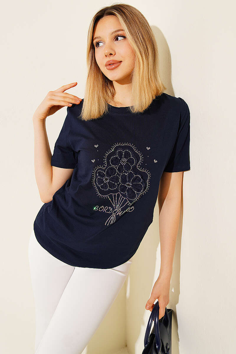 Çiçek Buketli Taşlı T-shirt Lacivert