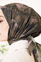 https://cdn.pazarium.com.tr/cicek-desenli-bambu-kras-esarp-haki-808175-19-B.jpg