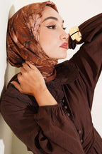 https://cdn.pazarium.com.tr/cicek-desenli-bambu-kras-esarp-taba-808217-19-B.jpg