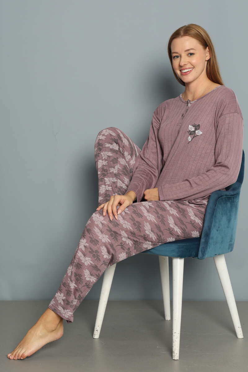 https://cdn.pazarium.com.tr/cicek-desenli-fitilli-pijama-takimi-murdum-680323-16-B.jpg