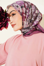 https://cdn.pazarium.com.tr/cicek-desenli-soft-esarp-magenta-818220-20-B.jpg