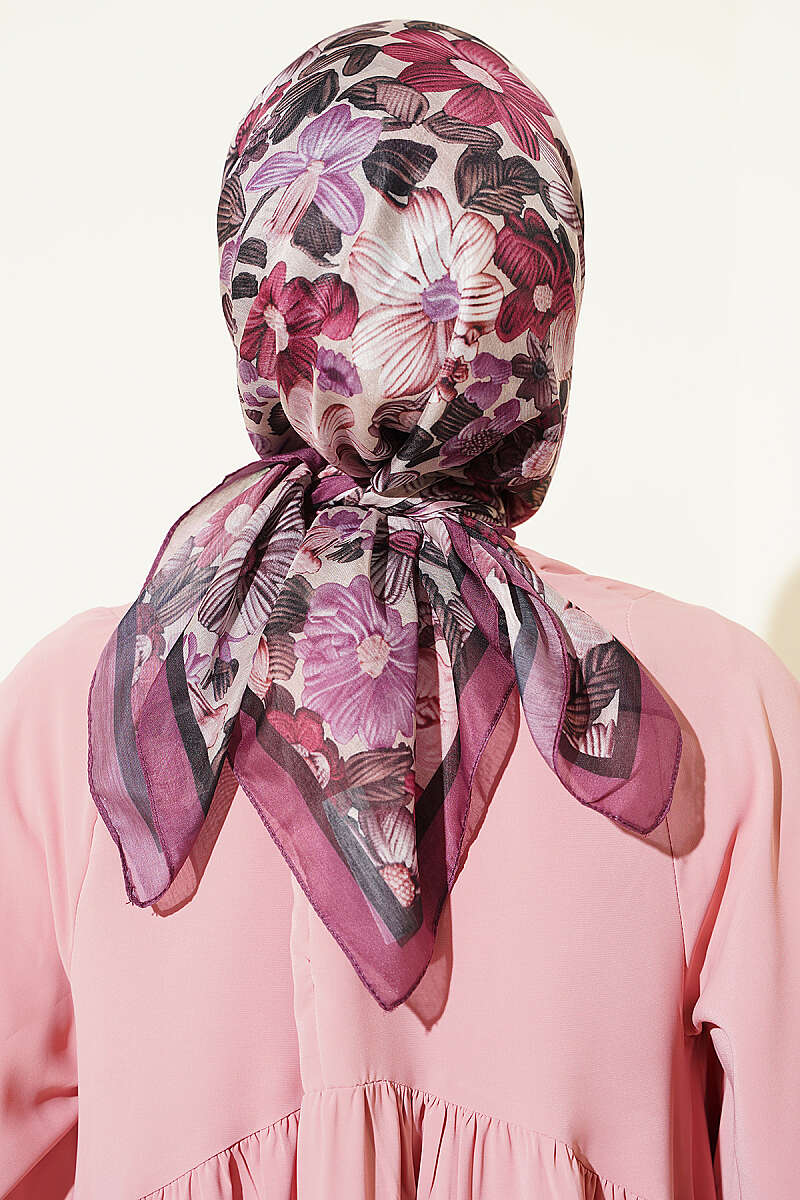 https://cdn.pazarium.com.tr/cicek-desenli-soft-esarp-magenta-818222-20-B.jpg