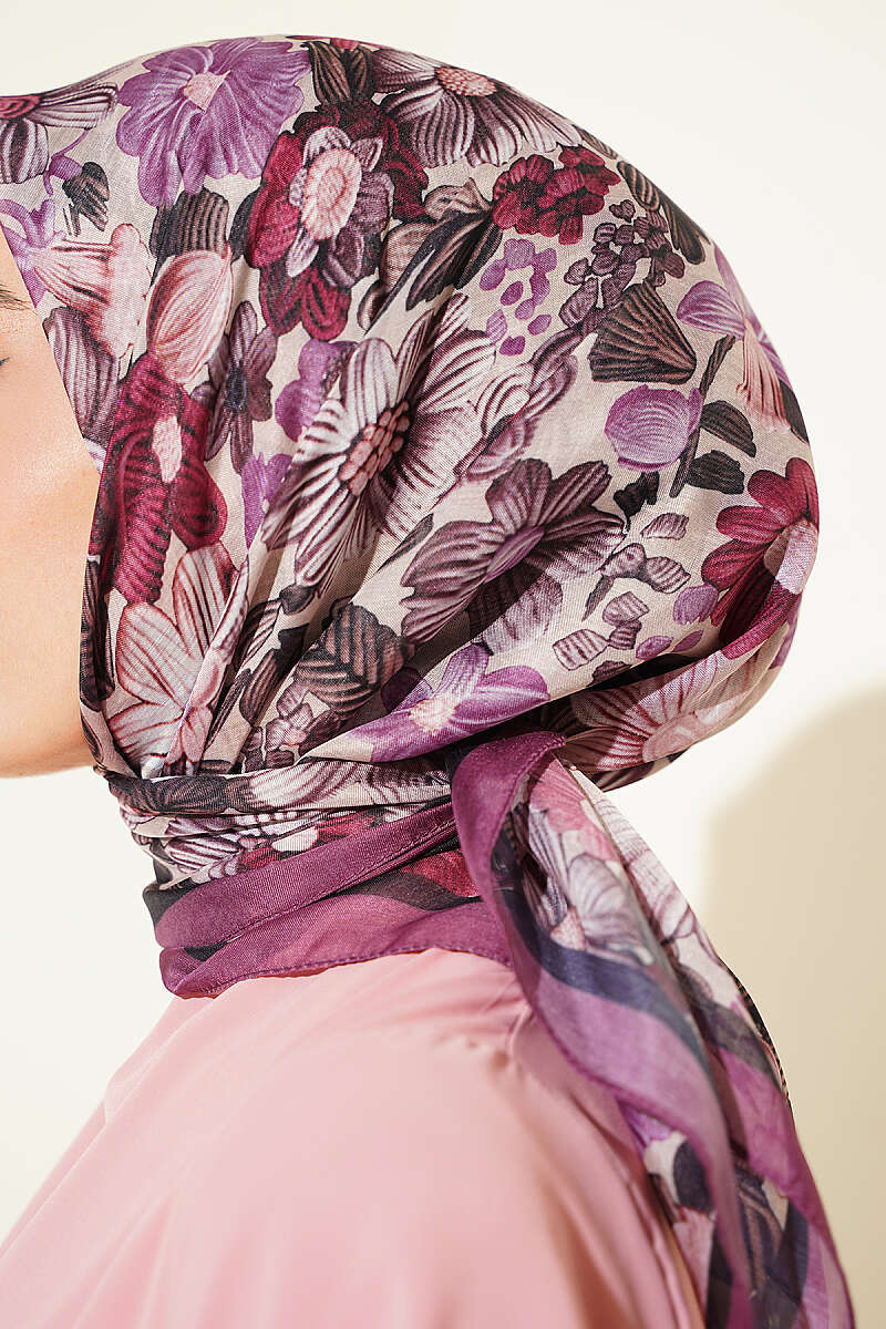 https://cdn.pazarium.com.tr/cicek-desenli-soft-esarp-magenta-818223-20-B.jpg
