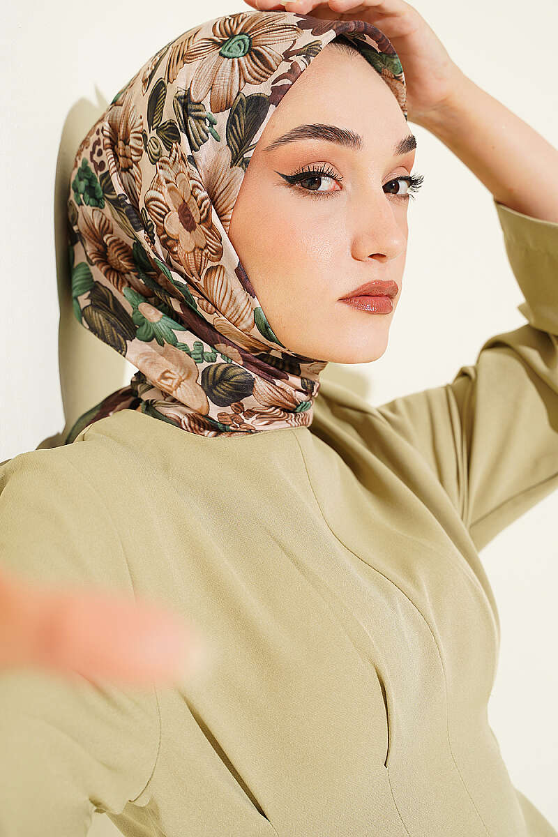 https://cdn.pazarium.com.tr/cicek-desenli-soft-esarp-yesil-817946-20-B.jpg
