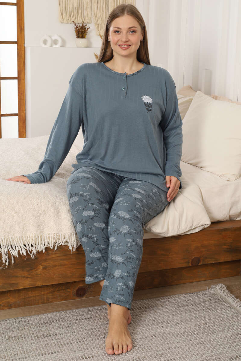 Çiçek Detaylı Büyük Beden Kadın Pijama Takımı