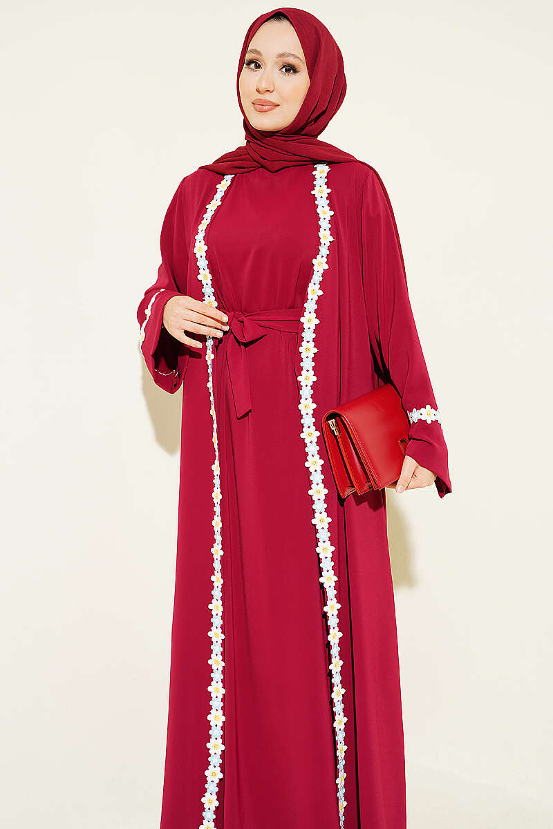 Çiçek Motifli Kuşaklı Abaya