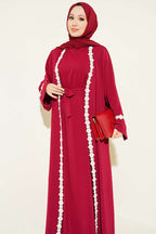 Çiçek Motifli Kuşaklı Abaya