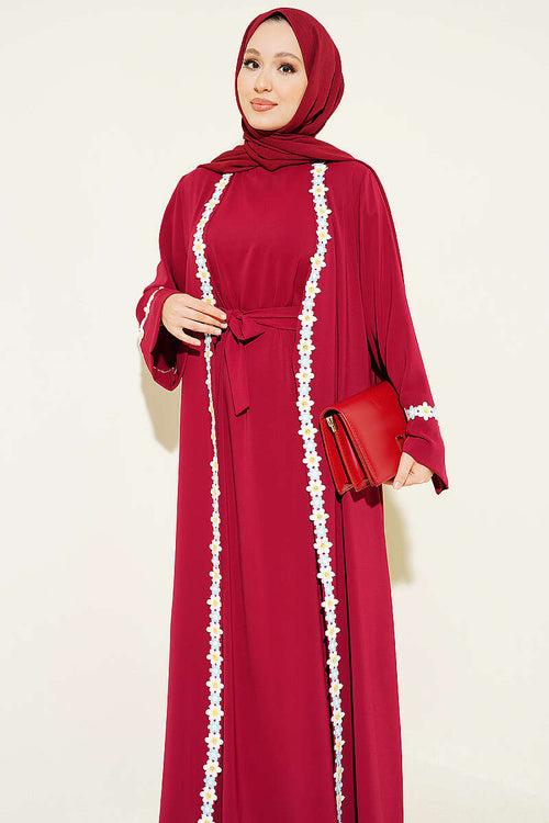 Çiçek Motifli Kuşaklı Abaya
