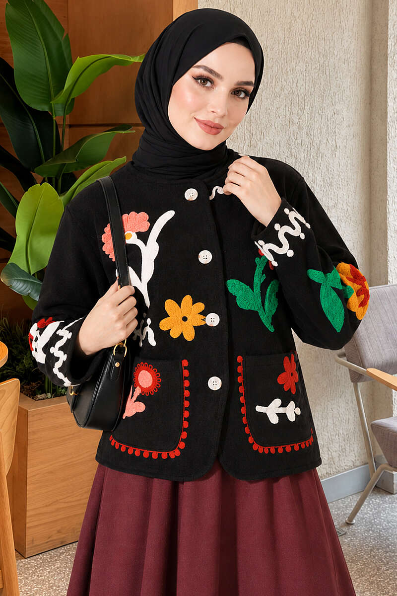 https://cdn.pazarium.com.tr/cicek-nakisli-dugmeli-ceket-siyah-825130-20-B.jpg