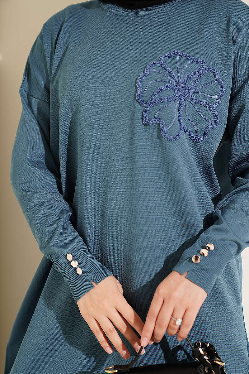https://cdn.pazarium.com.tr/cicek-nakisli-merserize-tunik-indigo-825969-20-B.jpg