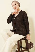 Çiçek Örgülü Düğmeli Triko Hırka Acı Kahve