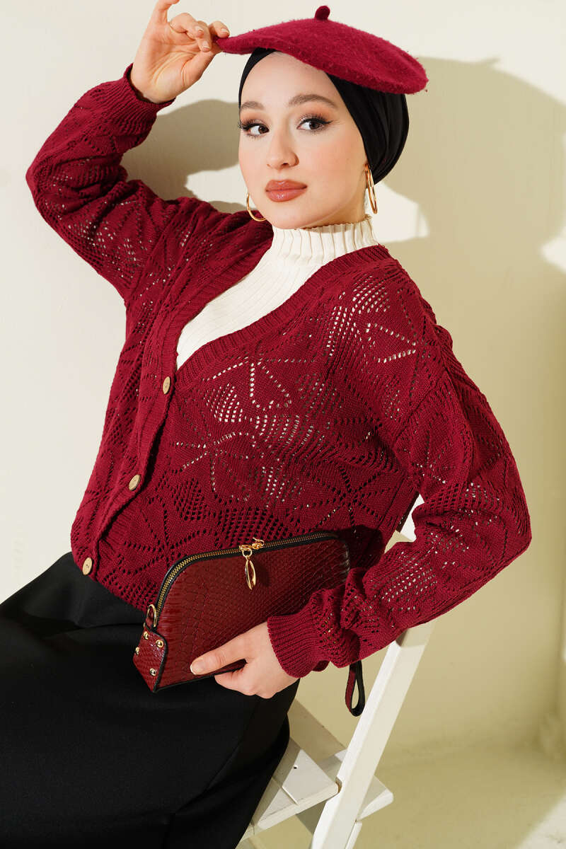 Çiçek Örgülü Düğmeli Triko Hırka