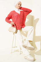 Çiçek Örgülü Düğmeli Triko Hırka