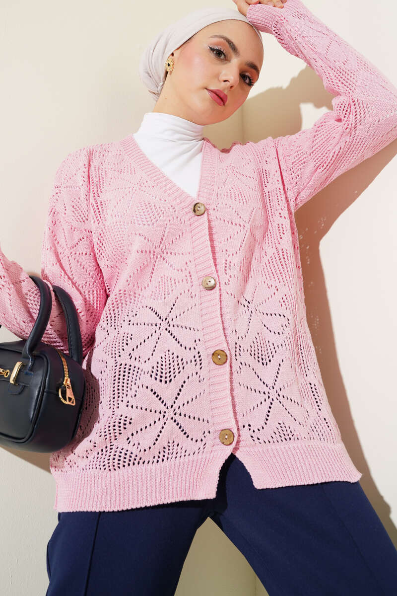 Çiçek Örgülü Düğmeli Triko Hırka