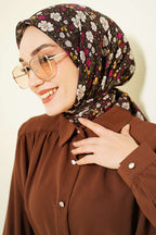 Çiçek Süslemeli Eşarp