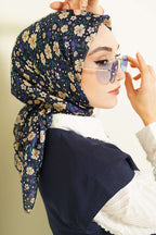 Çiçek Süslemeli Eşarp