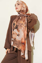 https://cdn.pazarium.com.tr/cicekli-dijital-desen-sal-camel-801301-19-B.jpg