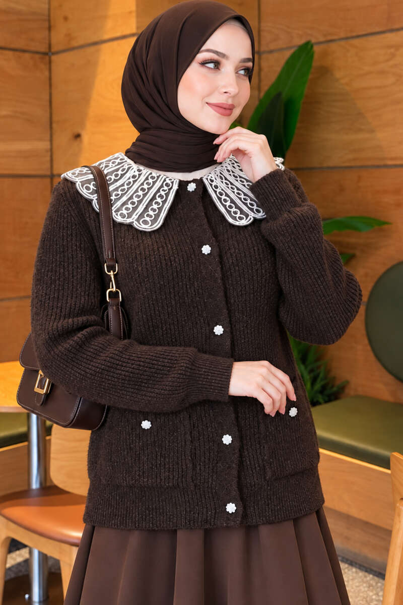 https://cdn.pazarium.com.tr/cift-cepli-dantel-yaka-triko-hirka-kahve-834288-20-B.jpg