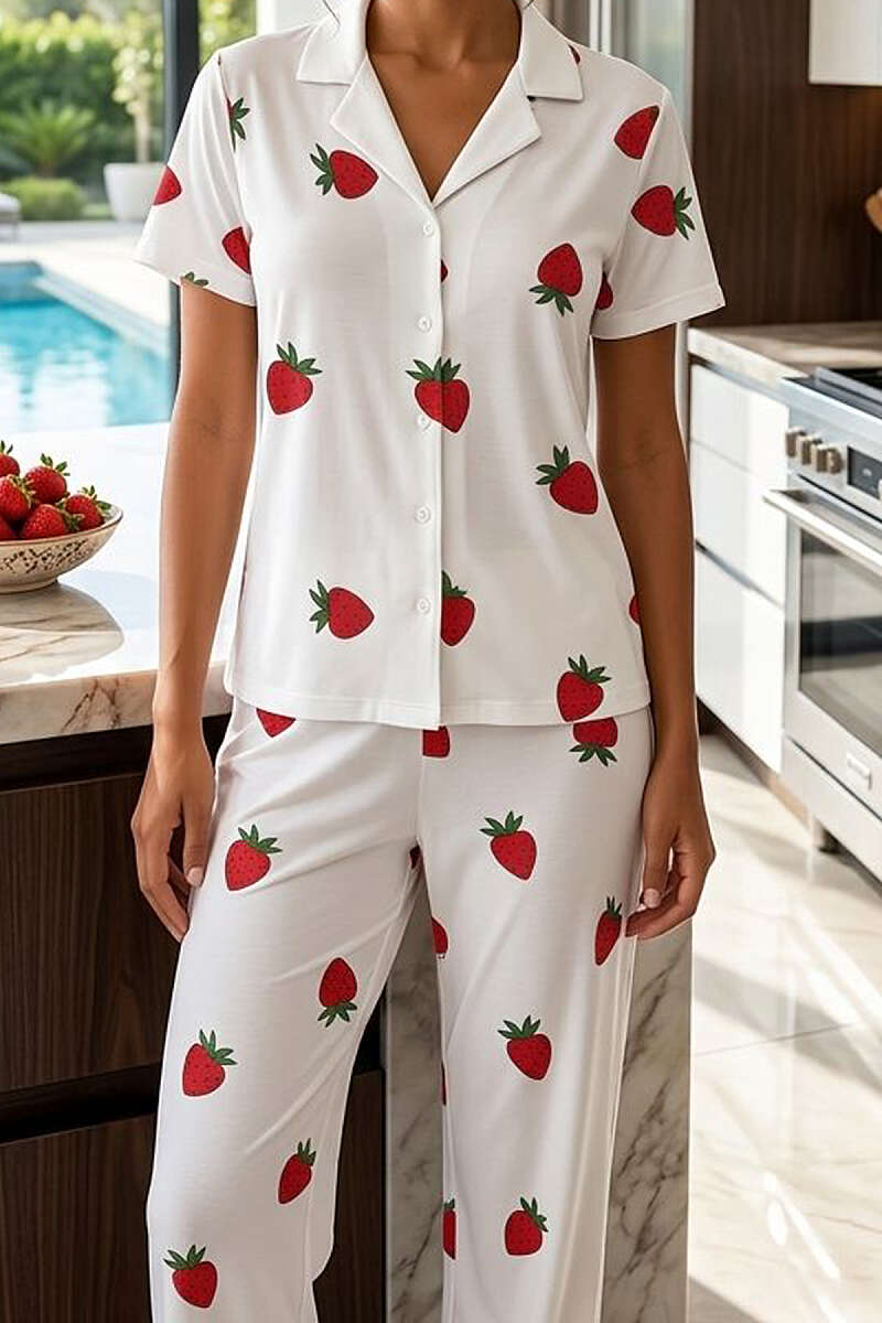 https://cdn.pazarium.com.tr/cilek-desenli-kisa-kol-dugmeli-pijama-takim-kirmizi-787661-19-B.jpg
