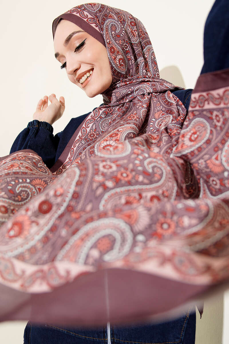 Tile Paisley Pattern Shawl