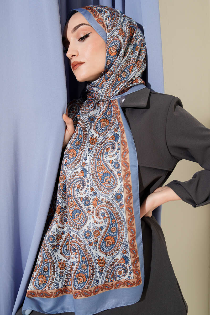 Tile Paisley Pattern Shawl