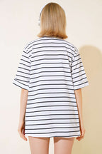 https://cdn.pazarium.com.tr/cizgili-beyaz-tshirt-469919-70-B.jpg