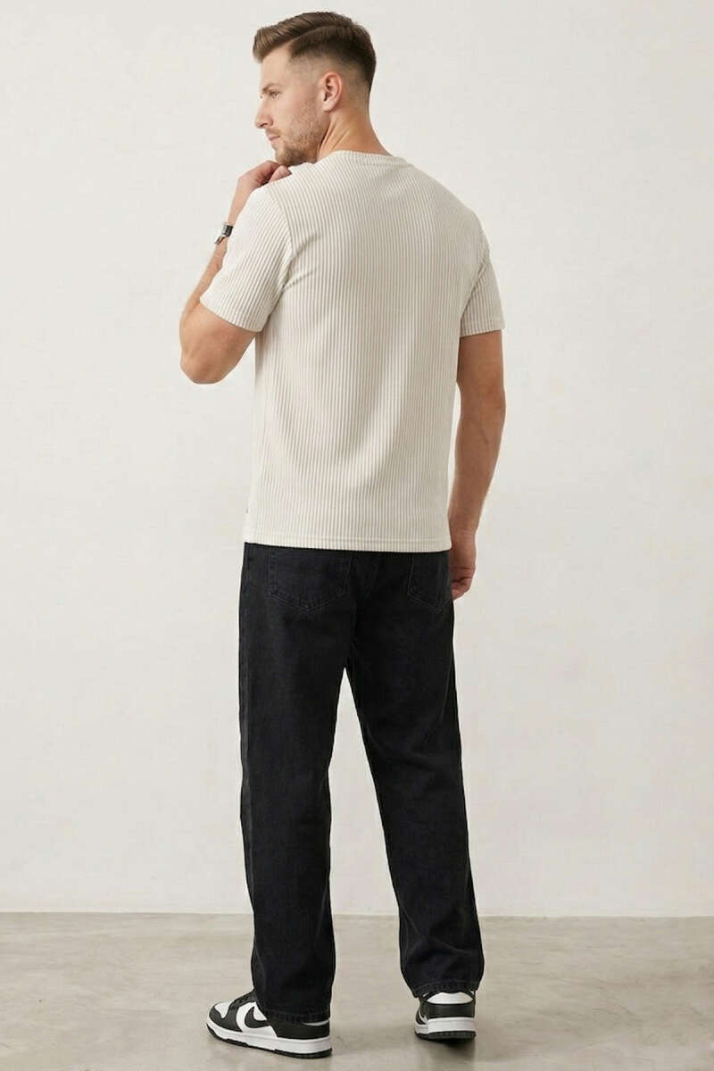https://cdn.pazarium.com.tr/cizgili-bisiklet-yaka-t-shirt-bej-748023-18-B.jpg