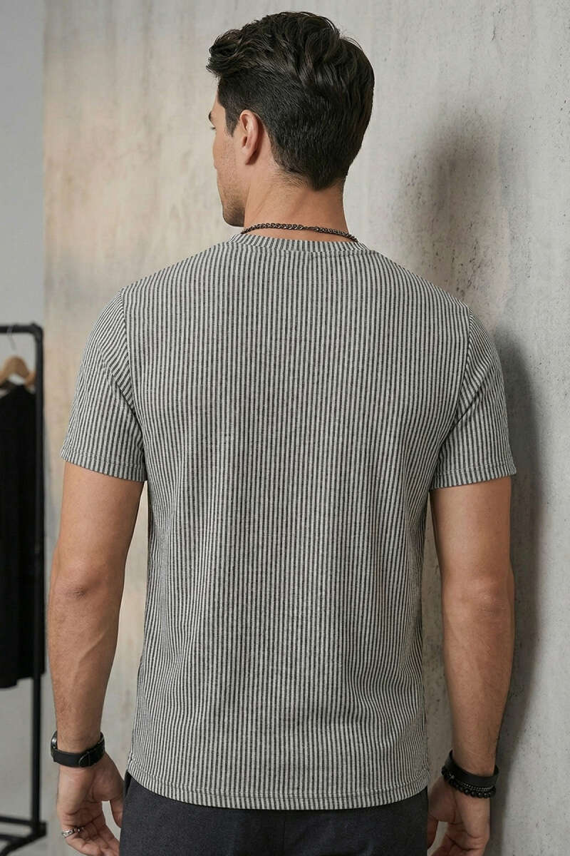 Çizgili Bisiklet Yaka T-shirt Siyah