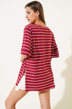 https://cdn.pazarium.com.tr/cizgili-bordo-tshirt-614122-14-B.jpg