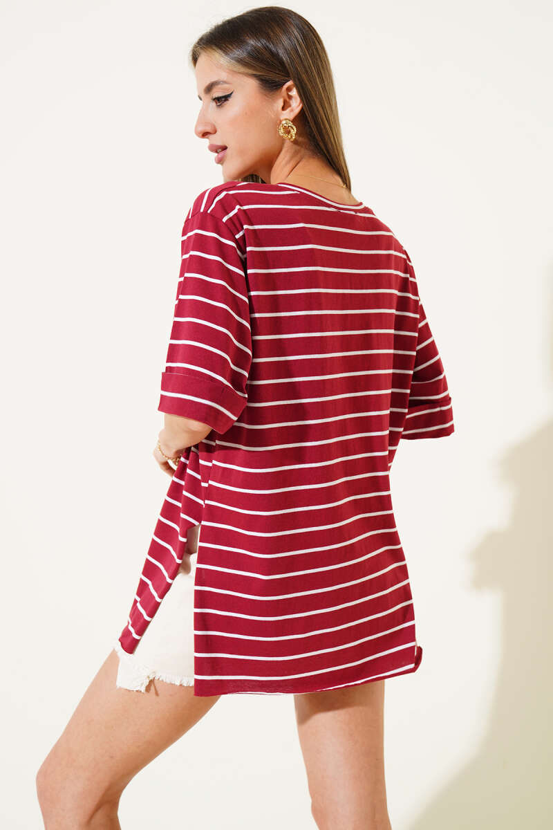 https://cdn.pazarium.com.tr/cizgili-bordo-tshirt-614122-14-B.jpg