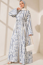 https://cdn.pazarium.com.tr/cizgili-desenli-sal-detayli-kimono-siyah-804191-19-B.jpg