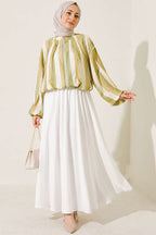 https://cdn.pazarium.com.tr/cizgili-fermuarli-bomber-ceket-yesil-805908-19-B.jpg