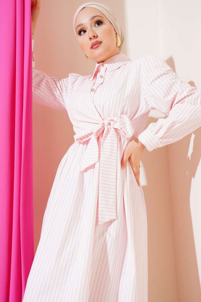 https://cdn.pazarium.com.tr/cizgili-yandan-baglamali-elbise-pembe-630562-15-B.jpg