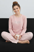 Çizgili Yazılı Pijama Takımı